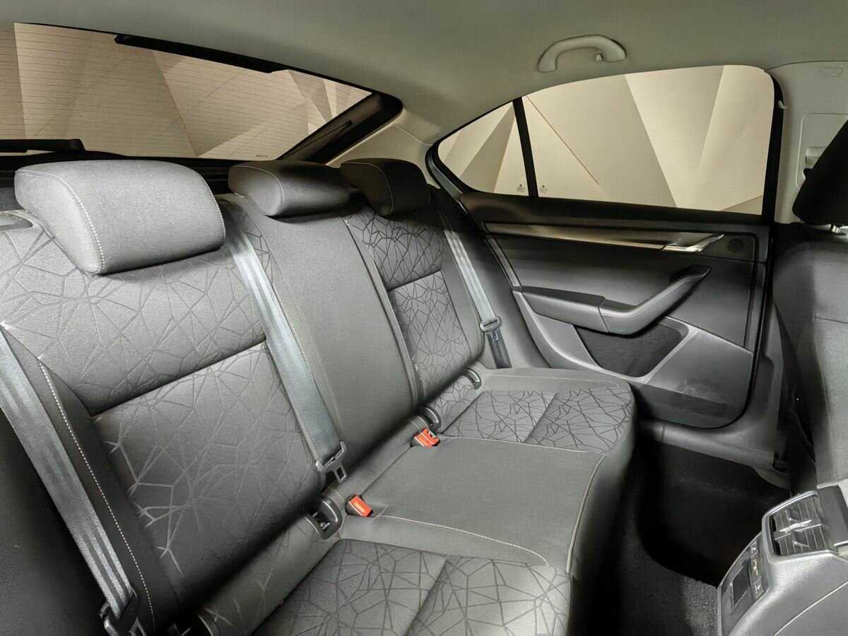 Шкода Октавия б/у, 2019, Роботизированная. Фото: #12