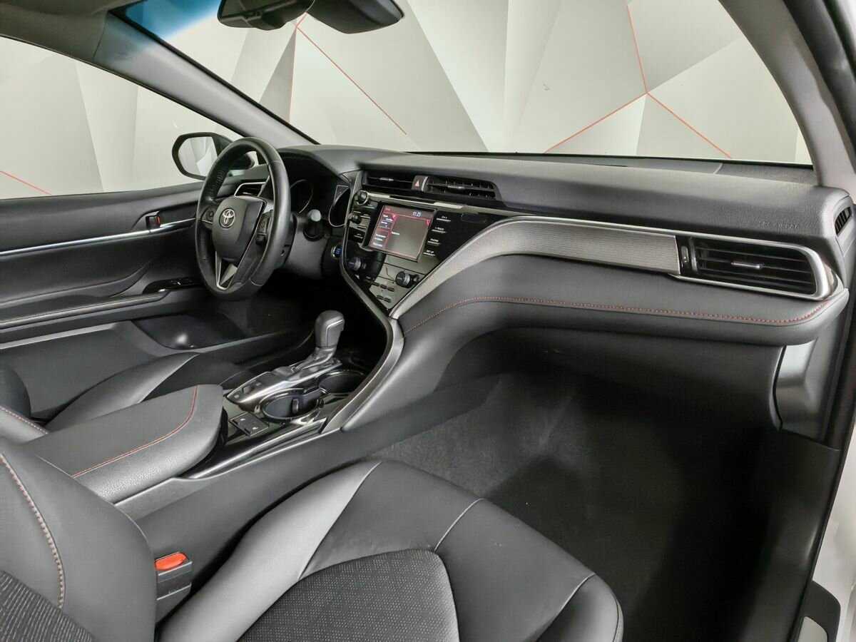 Toyota Camry б/у, 2020, Автоматическая. Фото: #8