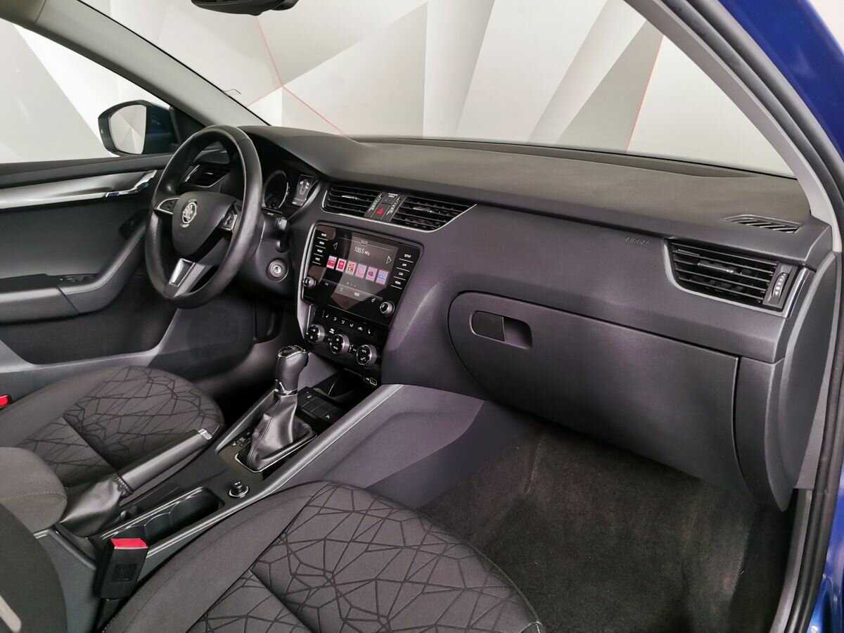 Шкода Октавия б/у, 2020, Роботизированная. Фото: #8