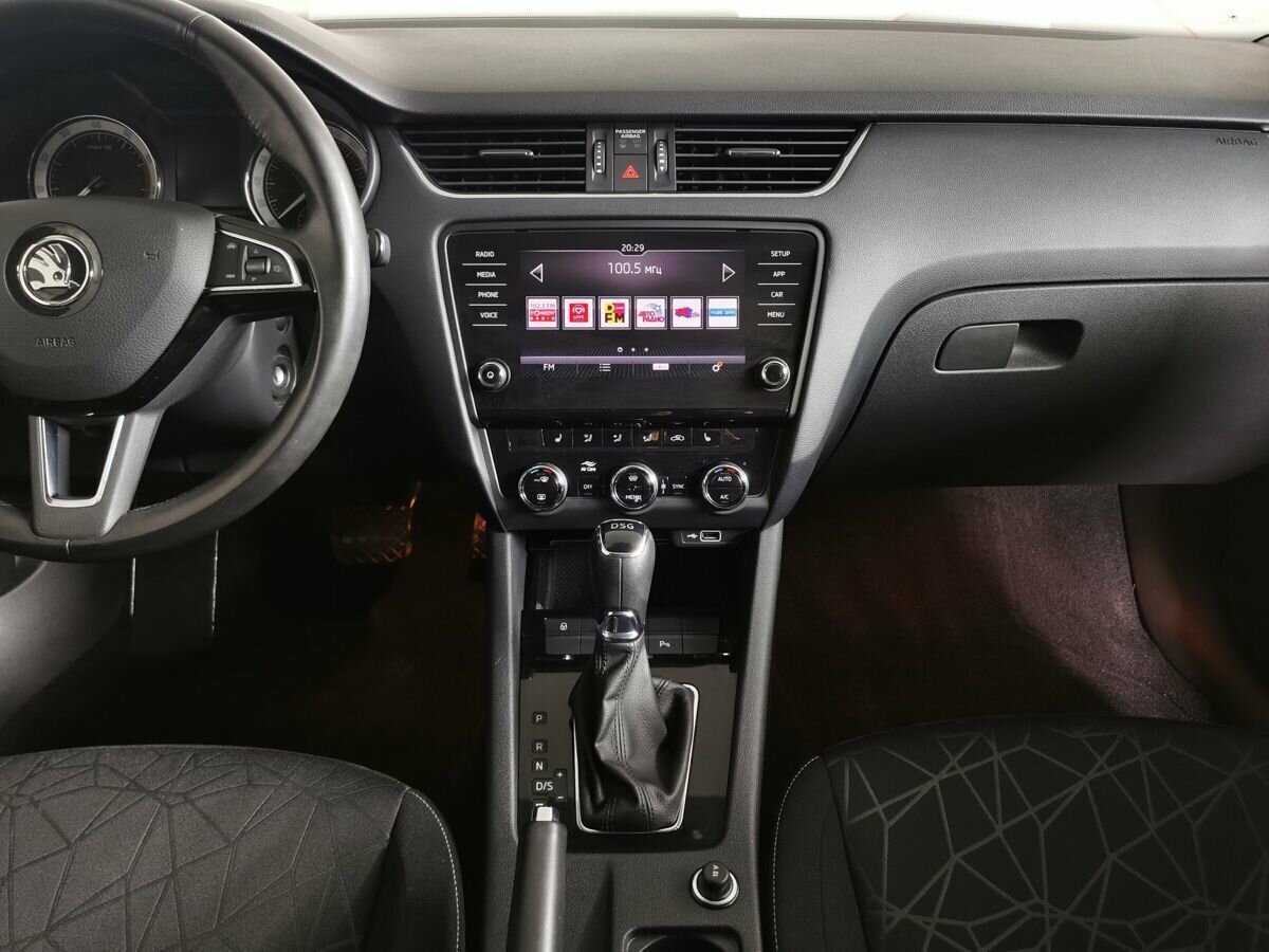 Шкода Октавия б/у, 2020, Роботизированная. Фото: #10