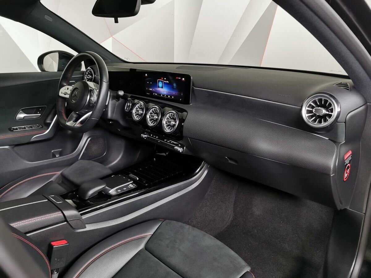 Mercedes-Benz A-Класс б/у, 2021, Роботизированная. Фото: #8