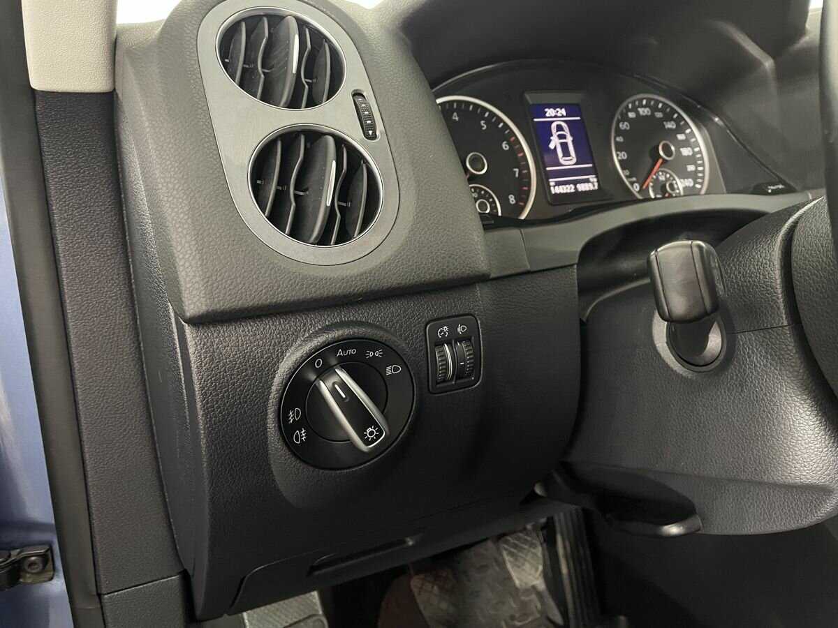 Volkswagen Tiguan б/у, 2012, Механическая. Фото: #8