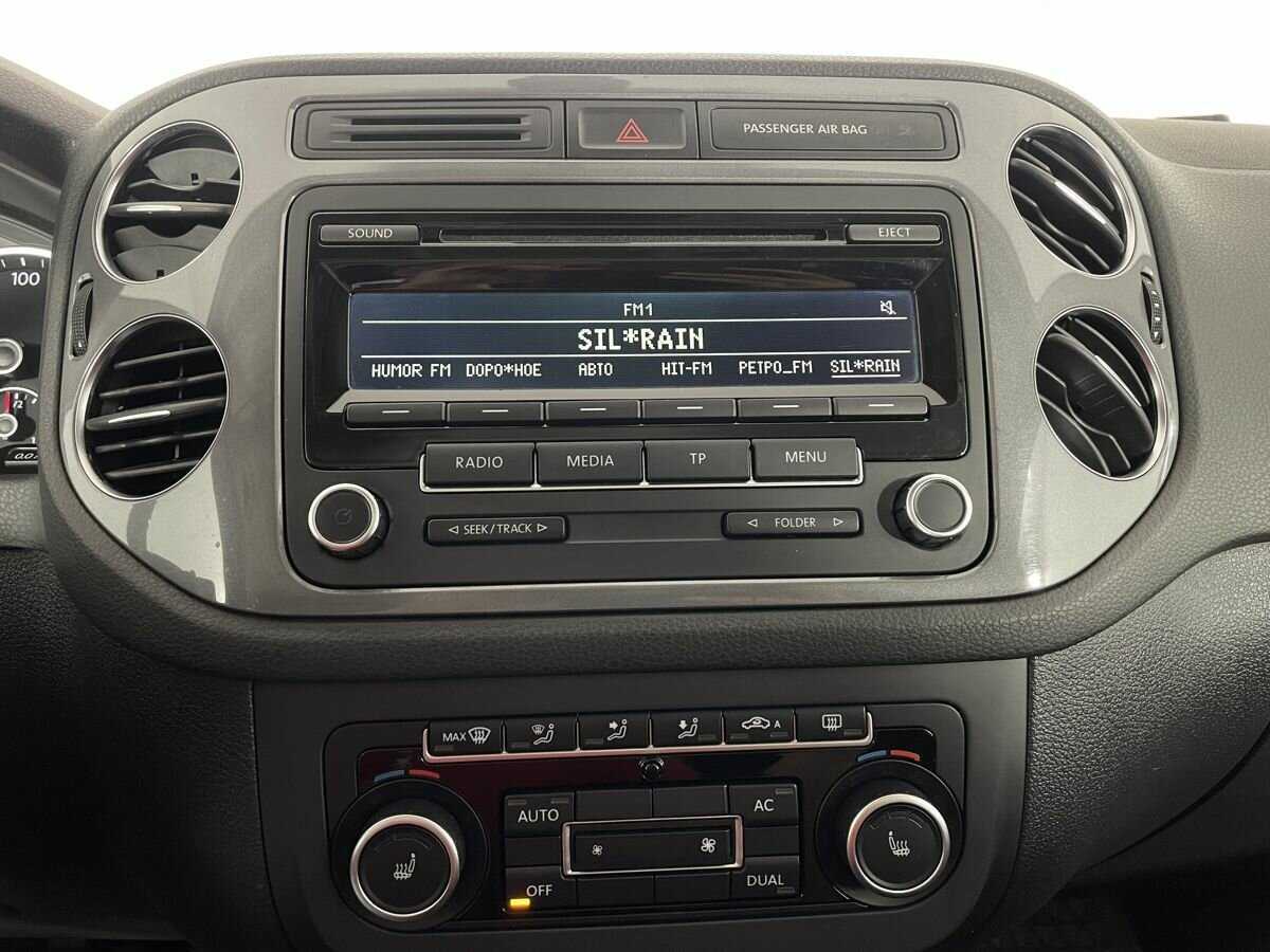 Volkswagen Tiguan б/у, 2012, Механическая. Фото: #11