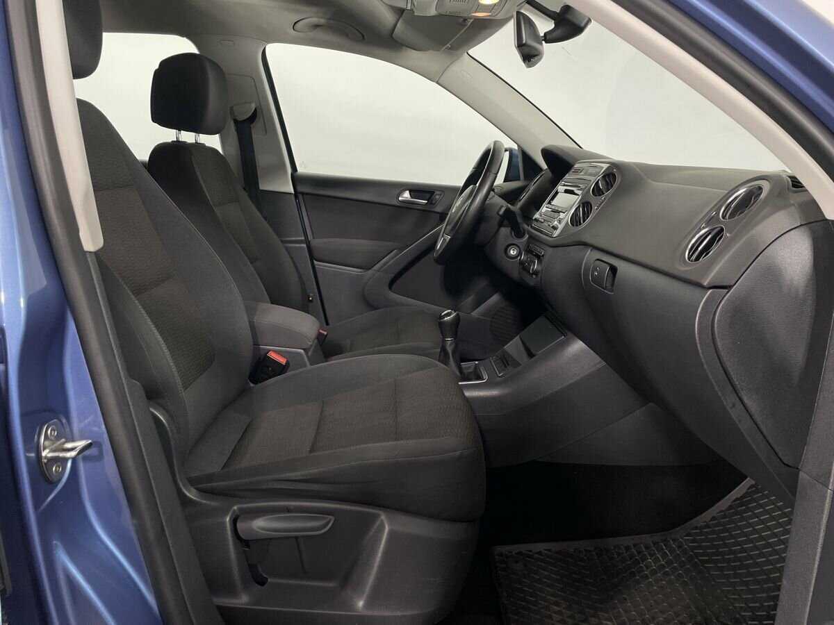 Volkswagen Tiguan б/у, 2012, Механическая. Фото: #13
