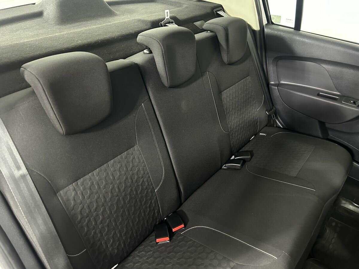 Рено Логан б/у, 2016, Автоматическая. Фото: #14