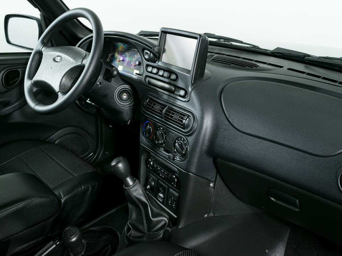 Lada (ВАЗ) Niva б/у, 2023, Механическая. Фото: #6