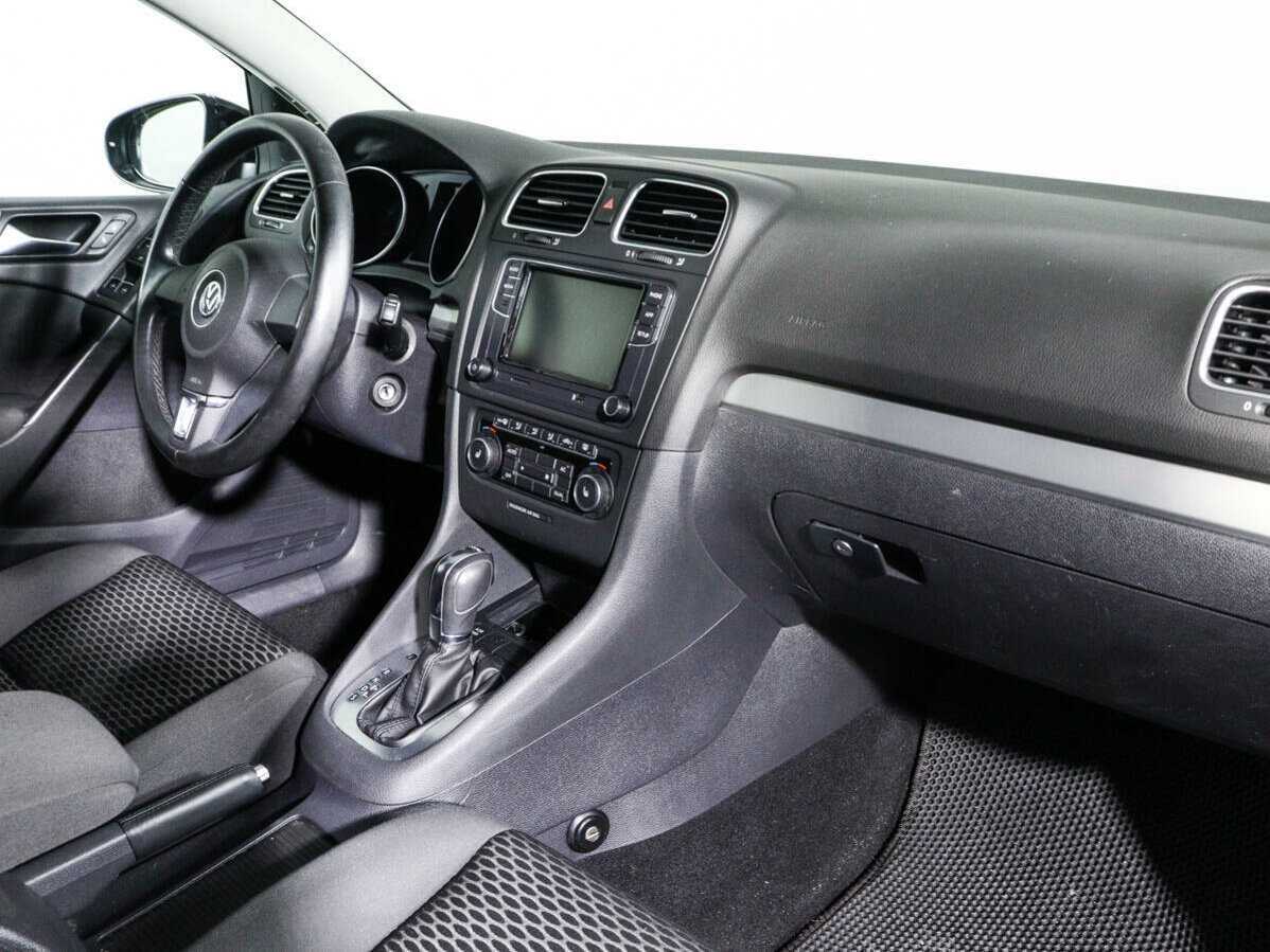 Volkswagen Golf б/у, 2012, Роботизированная. Фото: #7