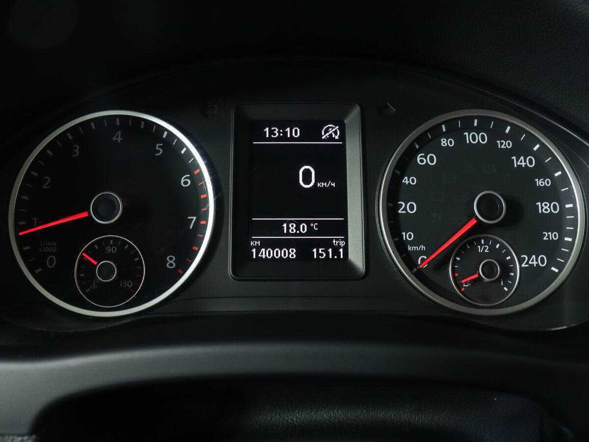 Volkswagen Tiguan б/у, 2013, Роботизированная. Фото: #8