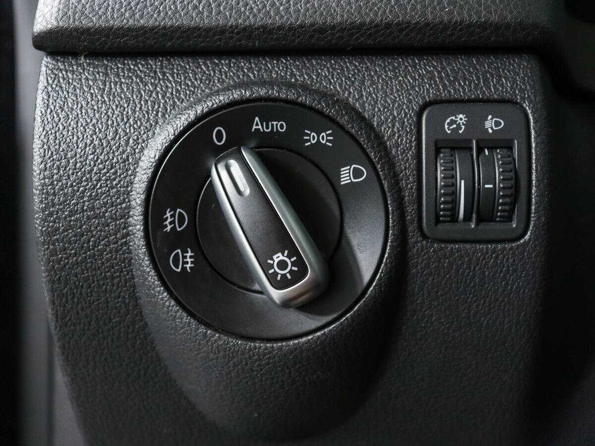 Volkswagen Tiguan б/у, 2013, Роботизированная. Фото: #13