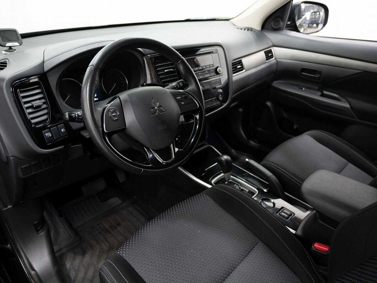 Митсубиши Оутлэндер б/у, 2018, Вариатор. Фото: #6