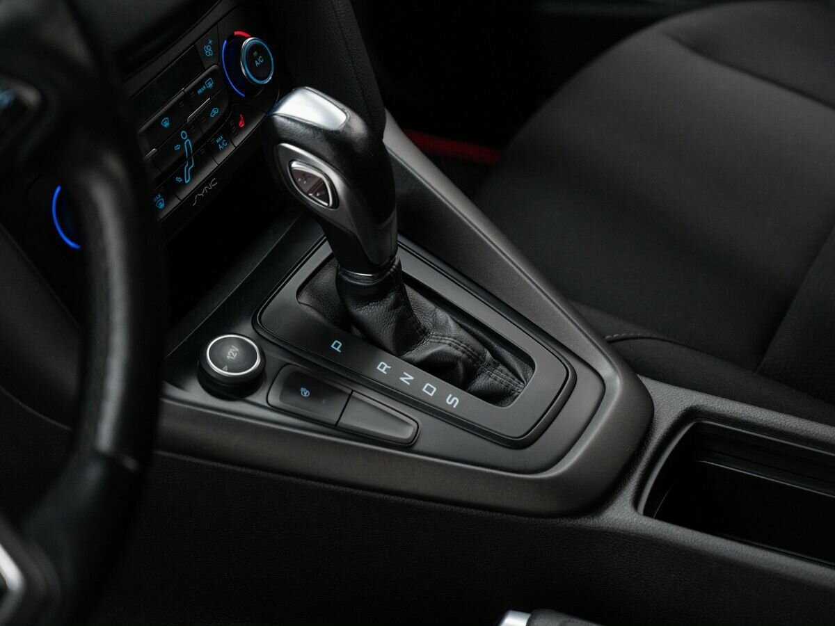 Форд Фокус б/у, 2016, Роботизированная. Фото: #16