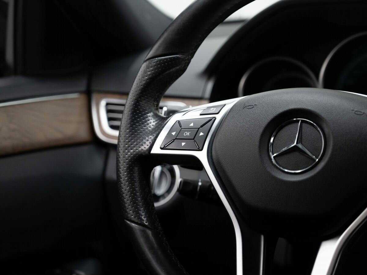 Мерседес-Бенц Е-Класс б/у, 2015, Автоматическая. Фото: #15