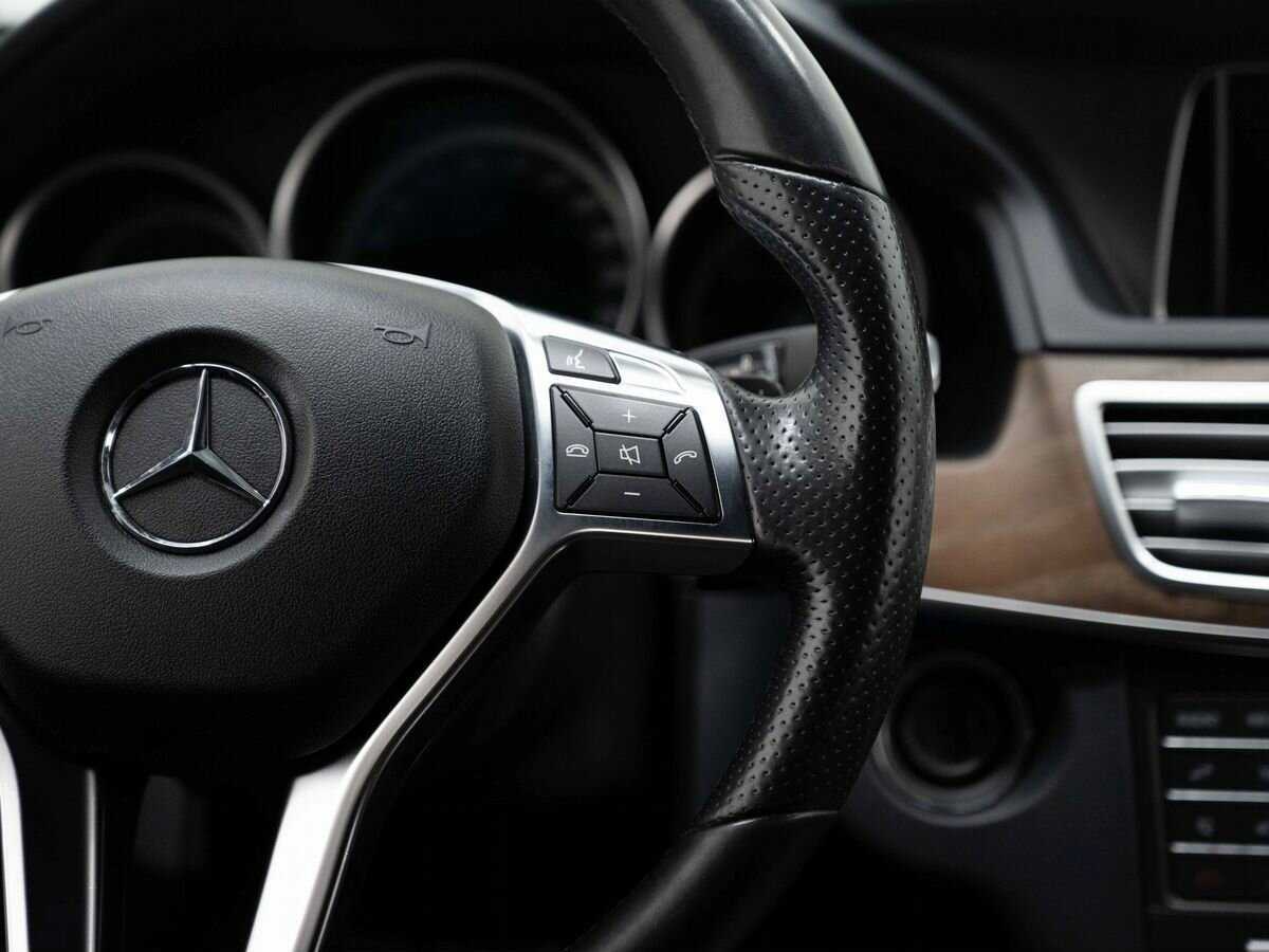 Мерседес-Бенц Е-Класс б/у, 2015, Автоматическая. Фото: #16