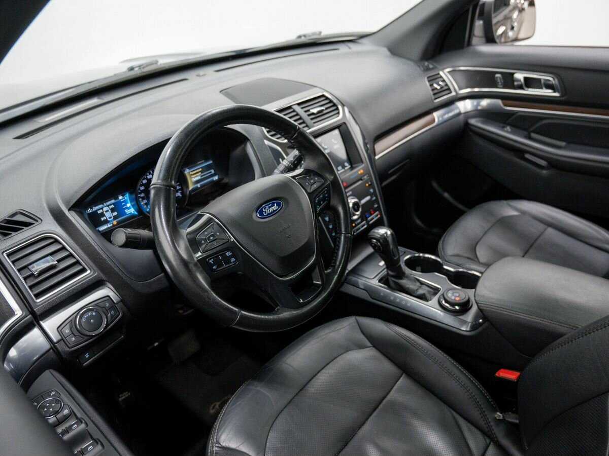 Ford Explorer б/у, 2018, Автоматическая. Фото: #11