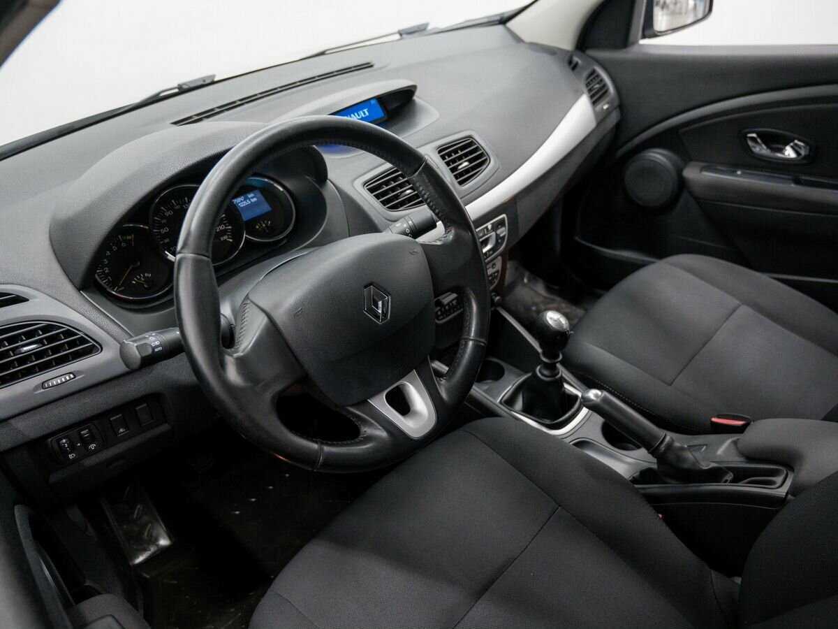 Renault Fluence б/у, 2013, Механическая. Фото: #12