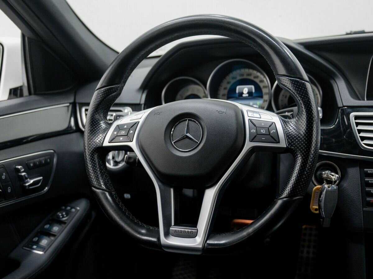 Мерседес-Бенц Е-Класс б/у, 2013, Автоматическая. Фото: #10