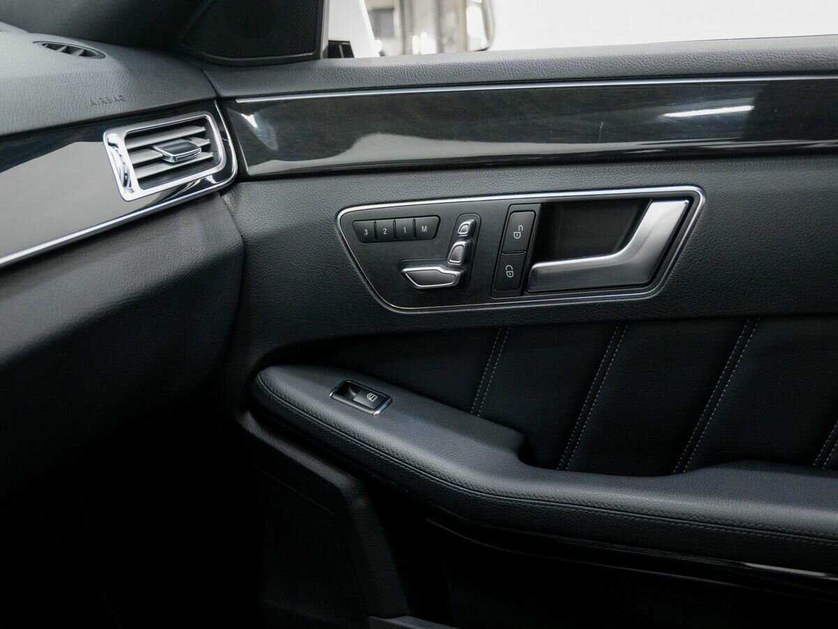 Мерседес-Бенц Е-Класс б/у, 2013, Автоматическая. Фото: #21