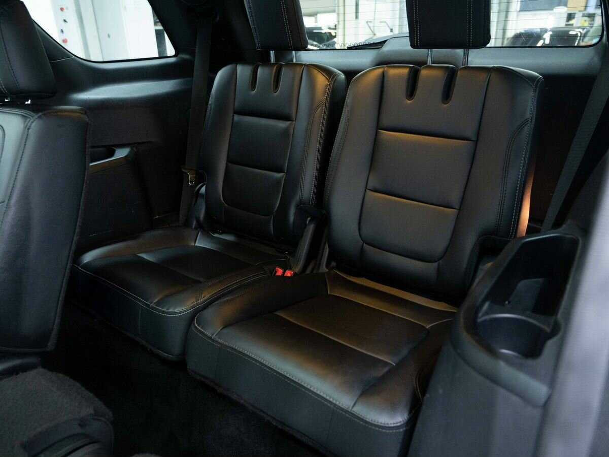 Ford Explorer б/у, 2016, Автоматическая. Фото: #9