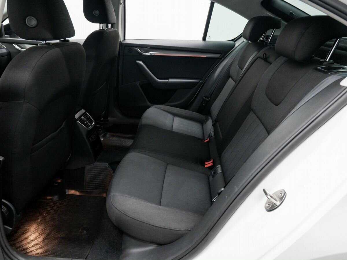 Шкода Октавия б/у, 2018, Роботизированная. Фото: #9