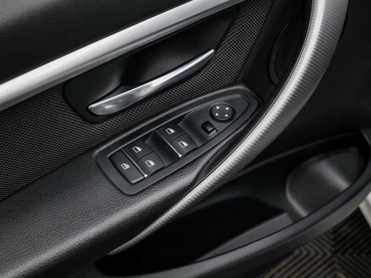 БМВ 3 серии б/у, 2017, Автоматическая. Фото: #14