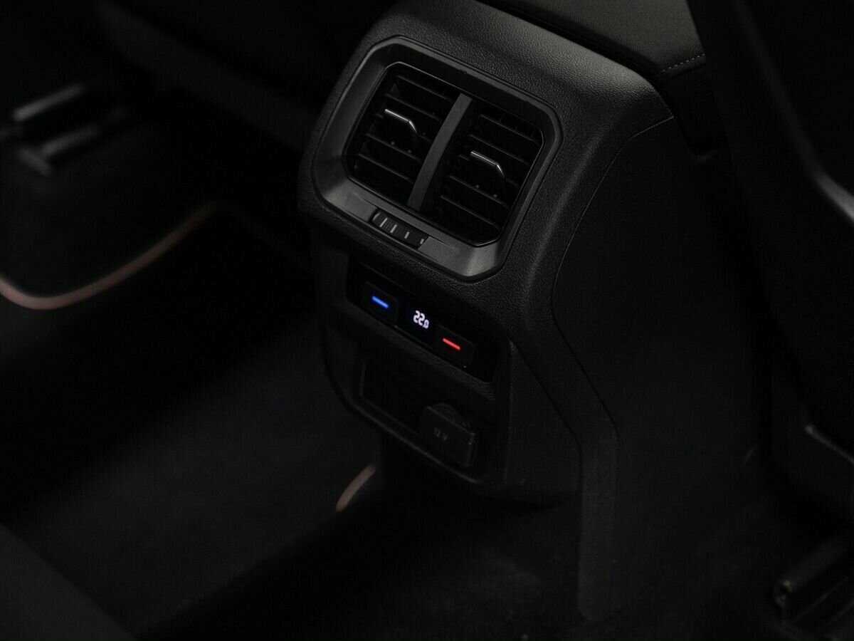 Volkswagen Tiguan б/у, 2018, Роботизированная. Фото: #9