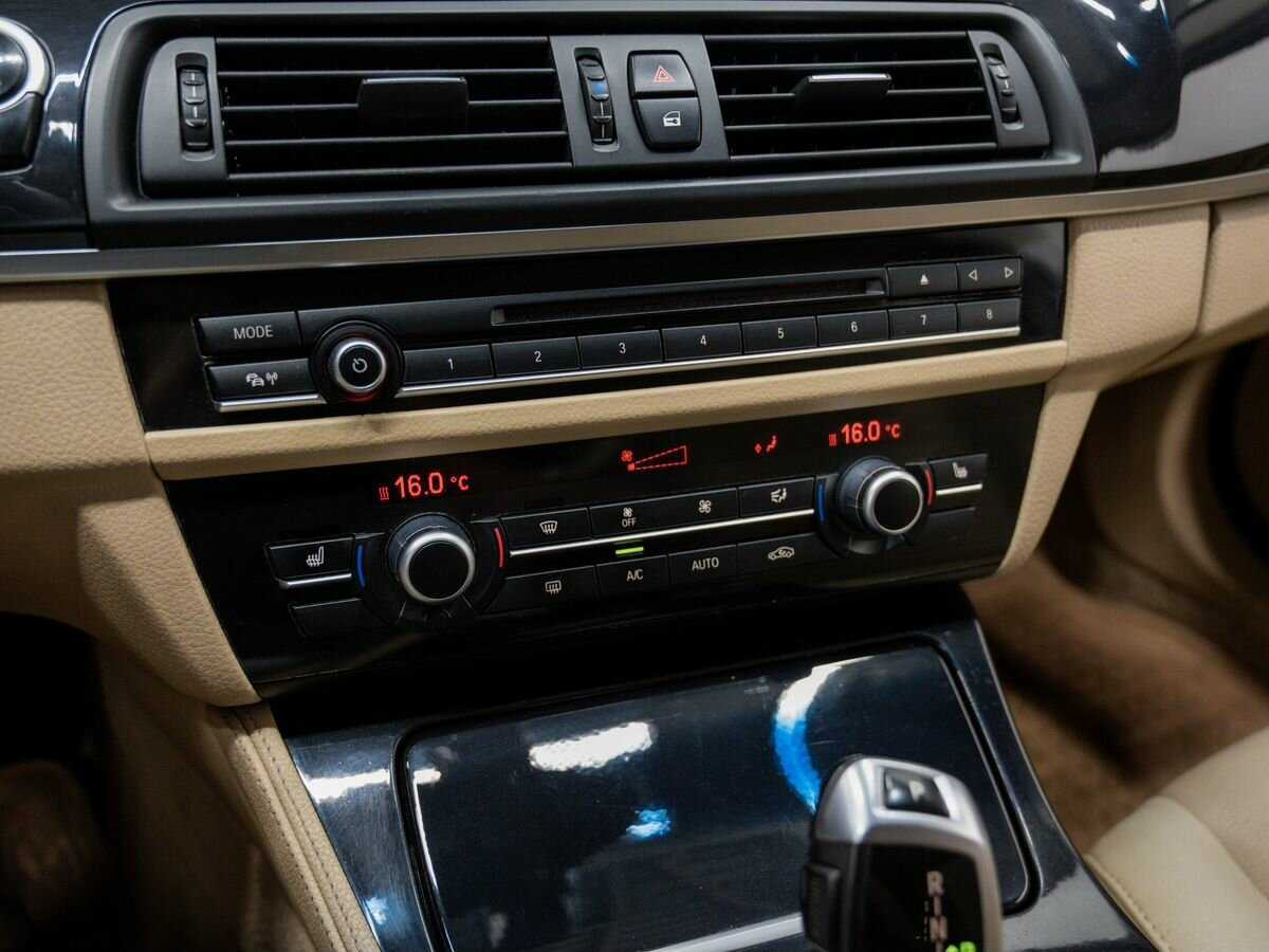 БМВ 5 серии б/у, 2014, Автоматическая. Фото: #18