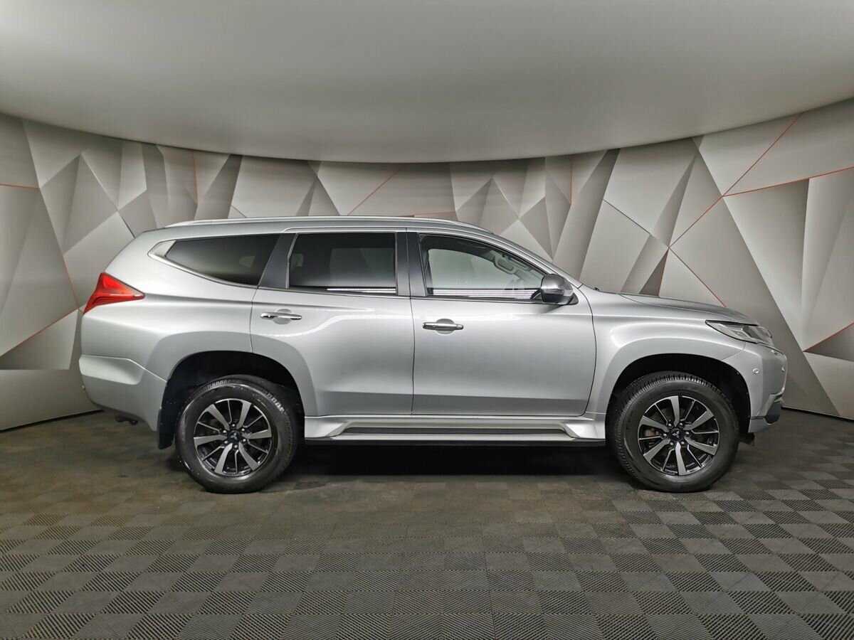 Mitsubishi Pajero Sport б/у, 2017, Автоматическая. Фото: #5