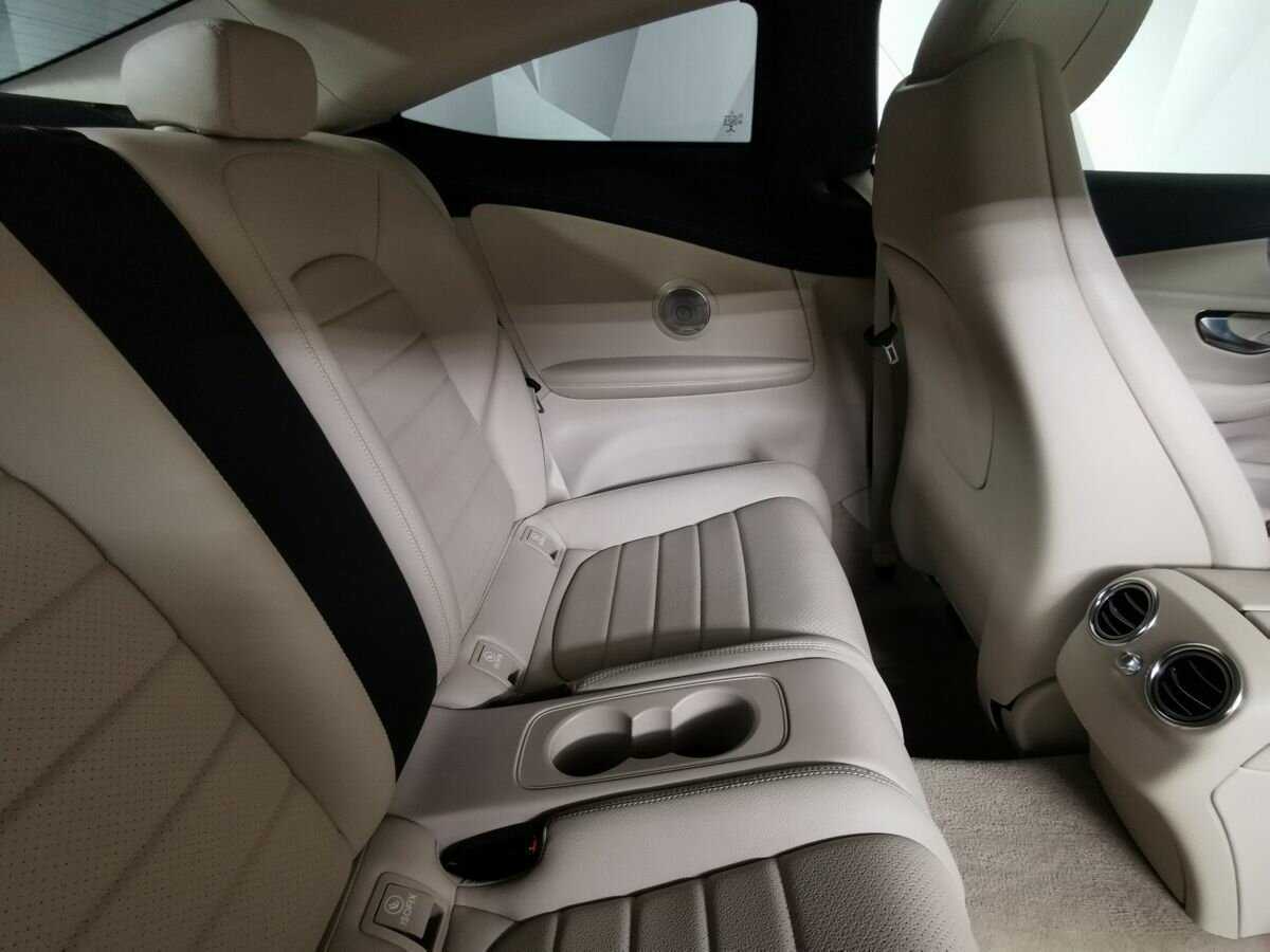 Мерседес-Бенц Ц-Класс б/у, 2015, Автоматическая. Фото: #11