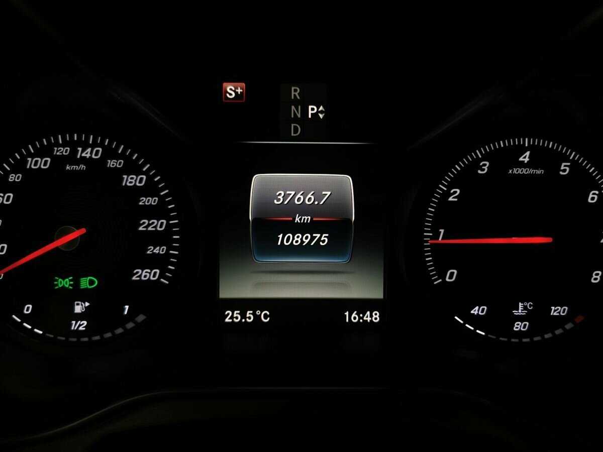 Мерседес-Бенц Ц-Класс б/у, 2015, Автоматическая. Фото: #15