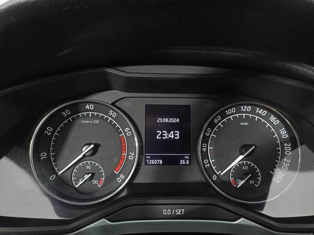 Skoda Superb б/у, 2018, Роботизированная. Фото: #10