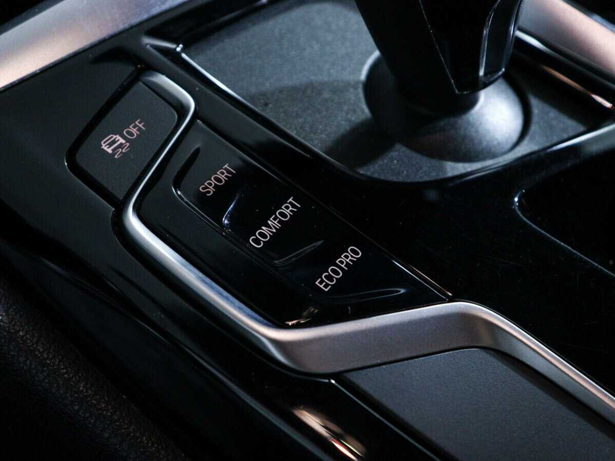 БМВ 5 серии б/у, 2019, Автоматическая. Фото: #15