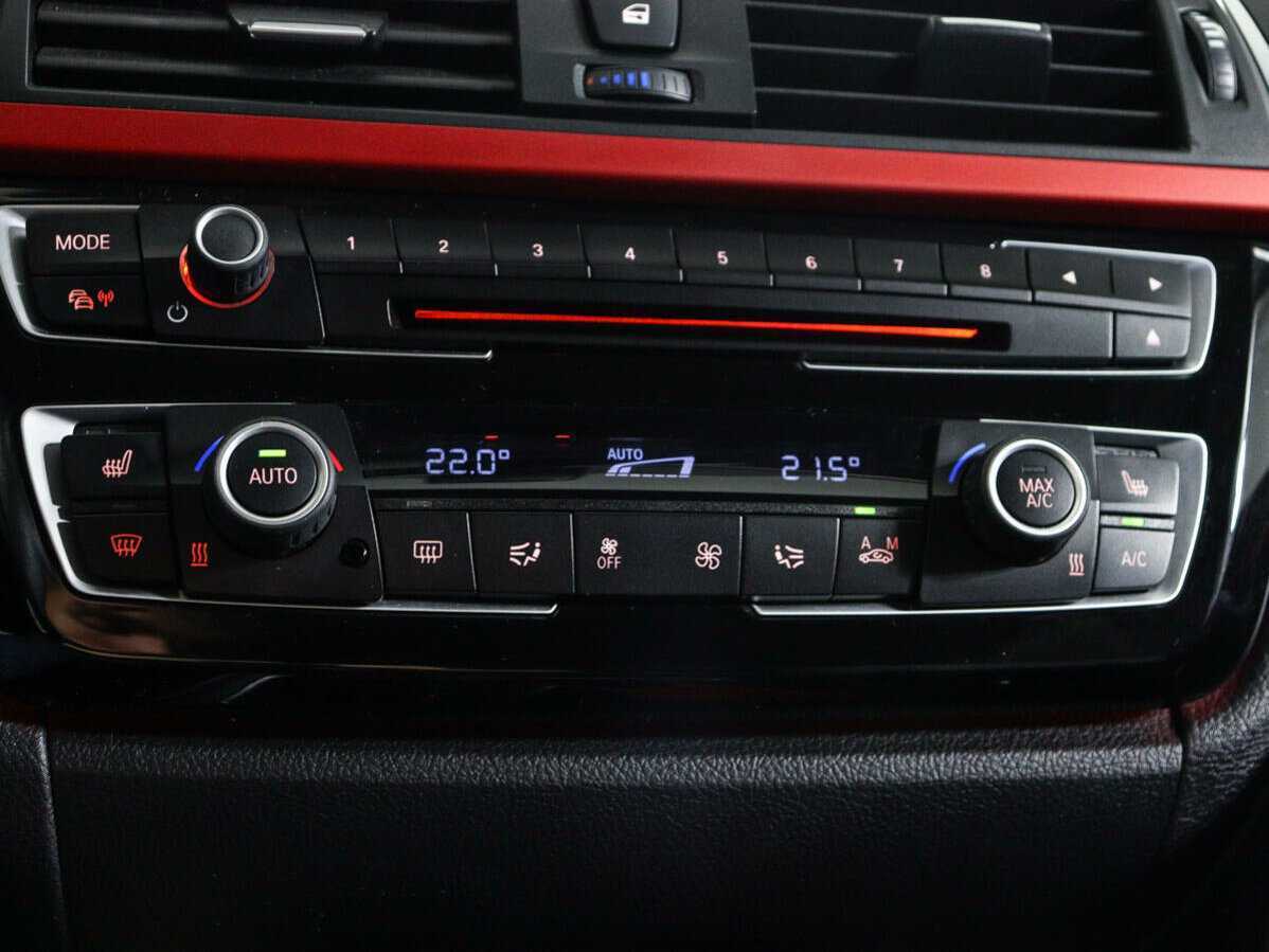 БМВ 3 серии б/у, 2016, Автоматическая. Фото: #15