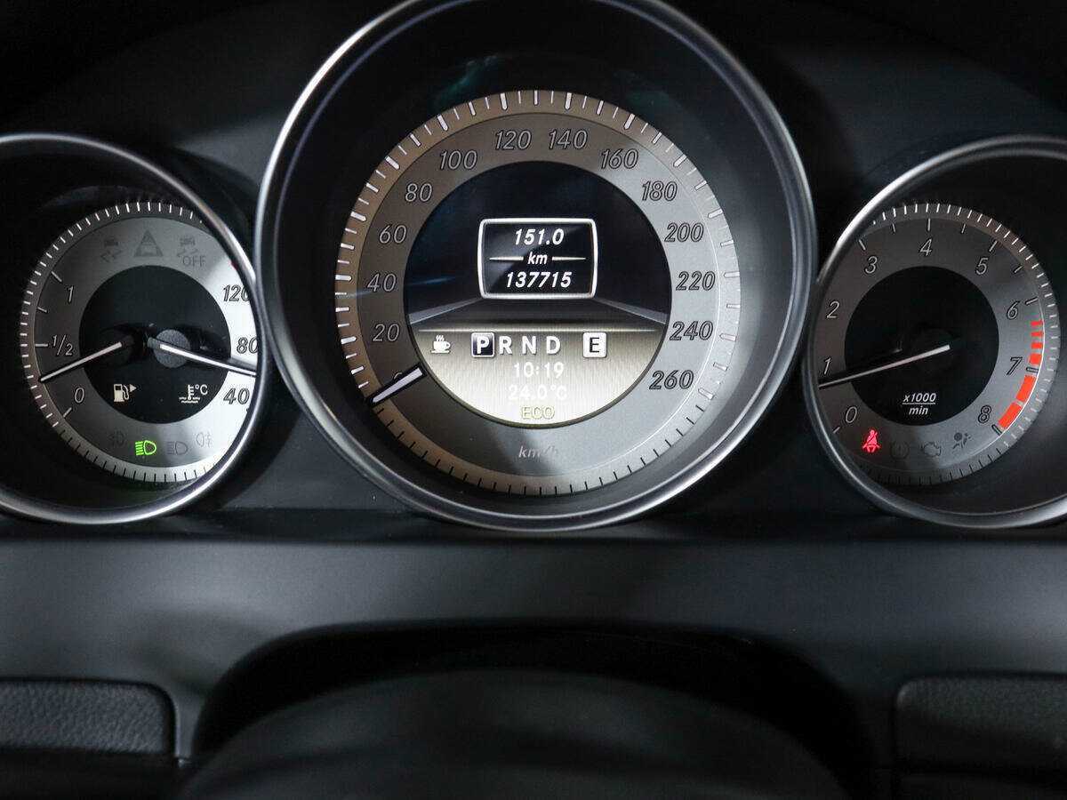 Мерседес-Бенц Ц-Класс б/у, 2012, Автоматическая. Фото: #8