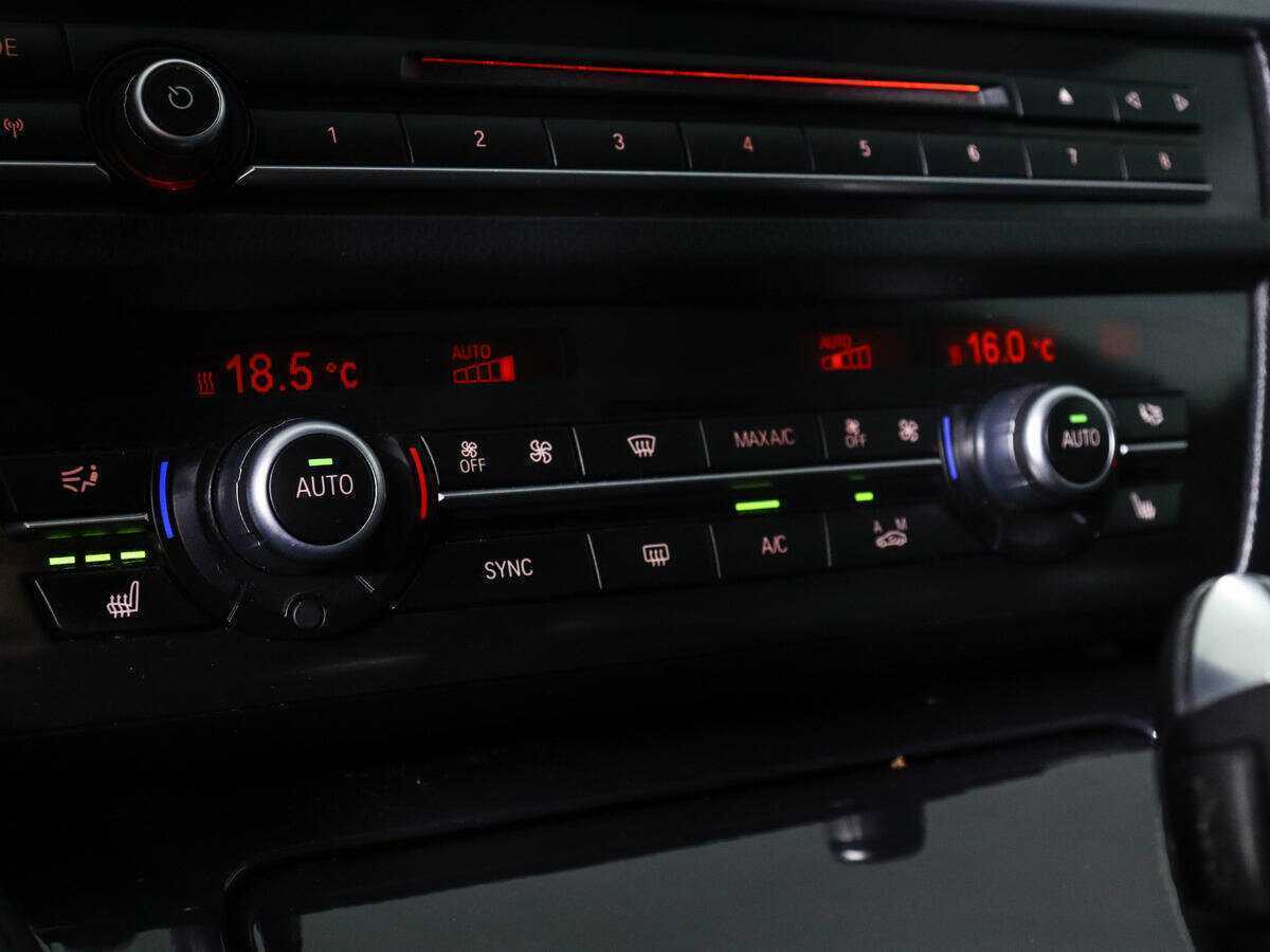 БМВ 5 серии б/у, 2014, Автоматическая. Фото: #14