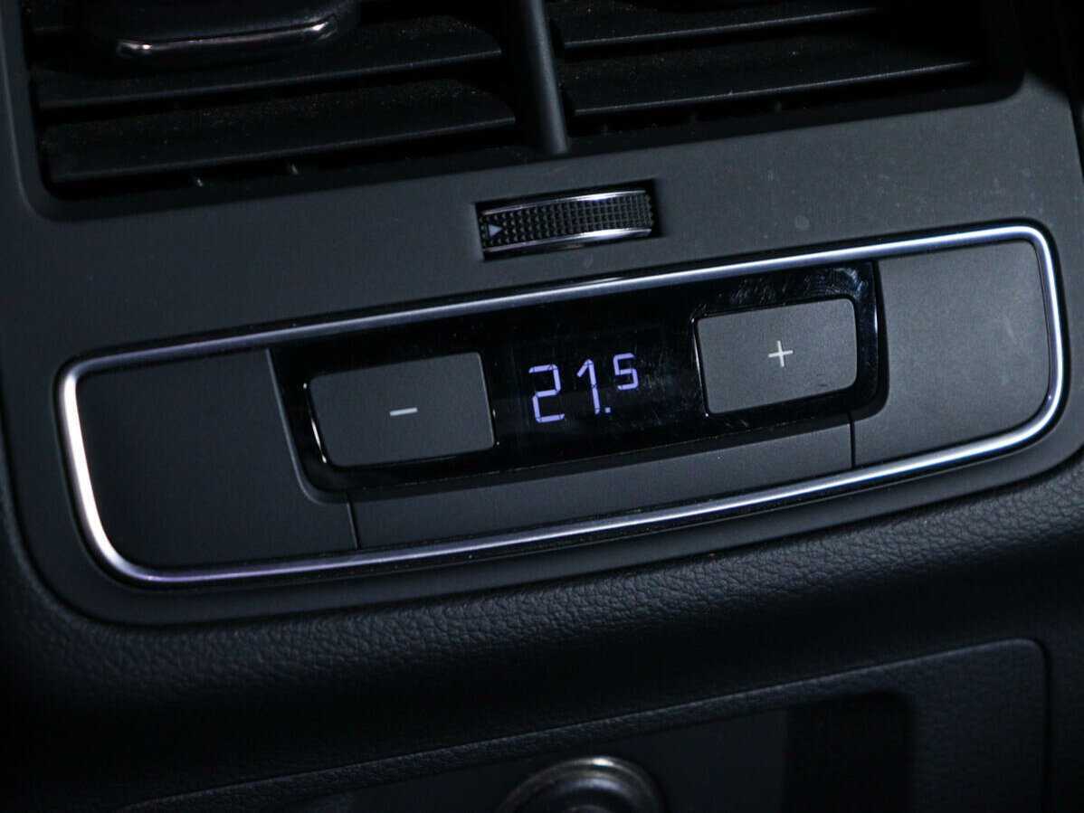 Ауди А4 б/у, 2016, Роботизированная. Фото: #16