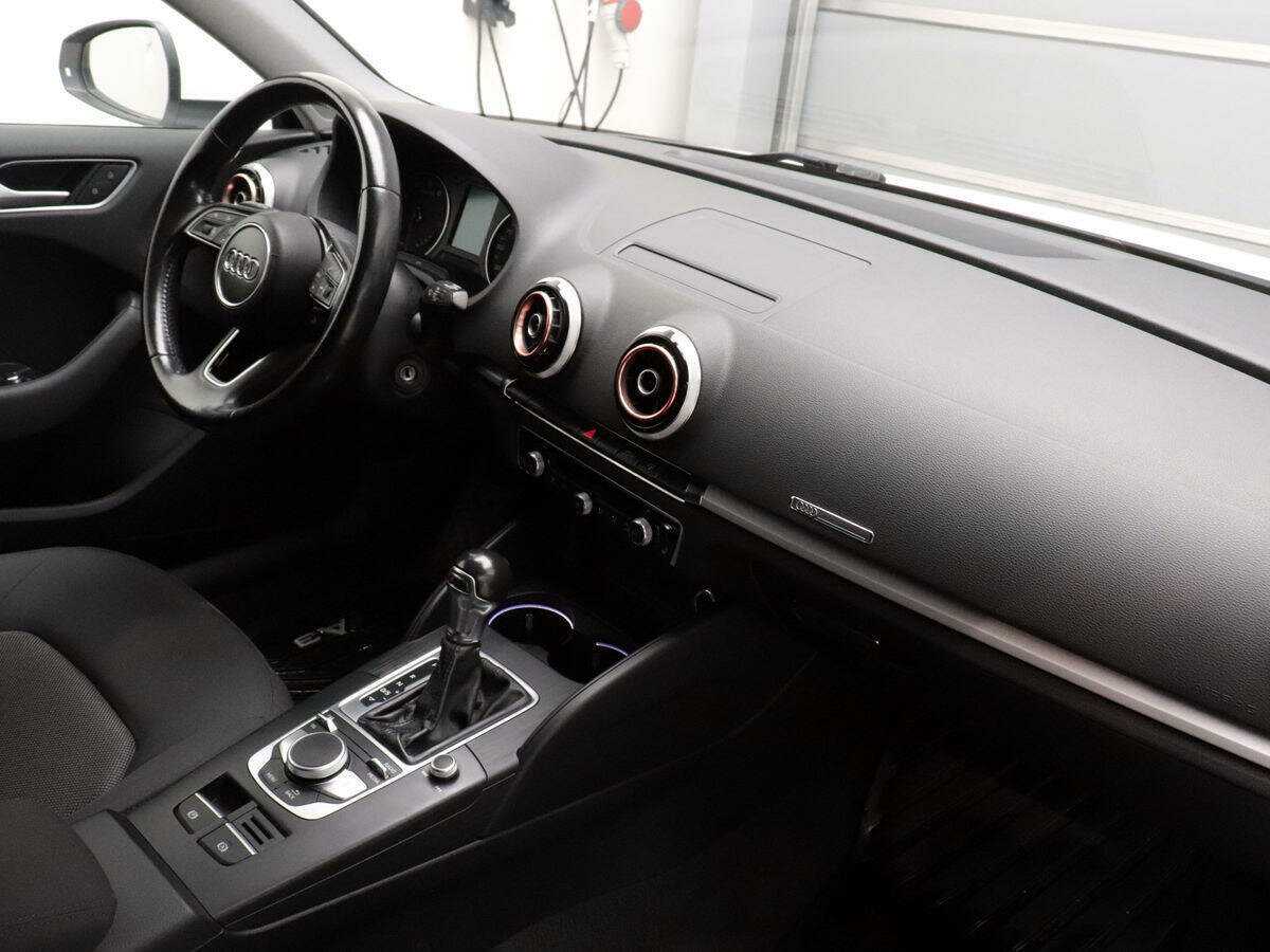 Ауди А3 б/у, 2016, Роботизированная. Фото: #6