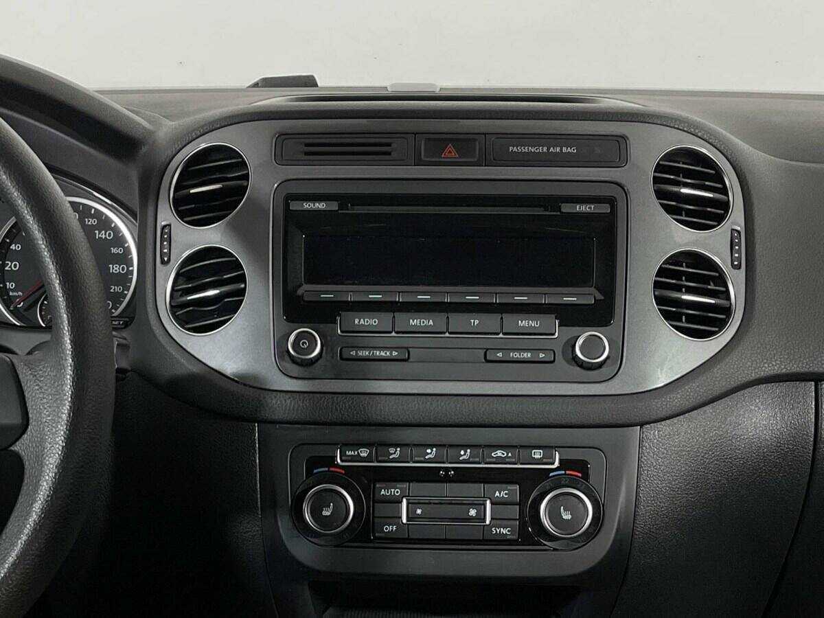 Volkswagen Tiguan б/у, 2014, Автоматическая. Фото: #11