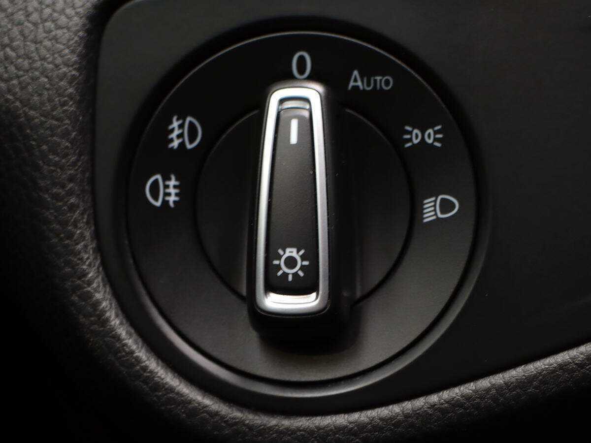 Volkswagen Golf б/у, 2013, Механическая. Фото: #13