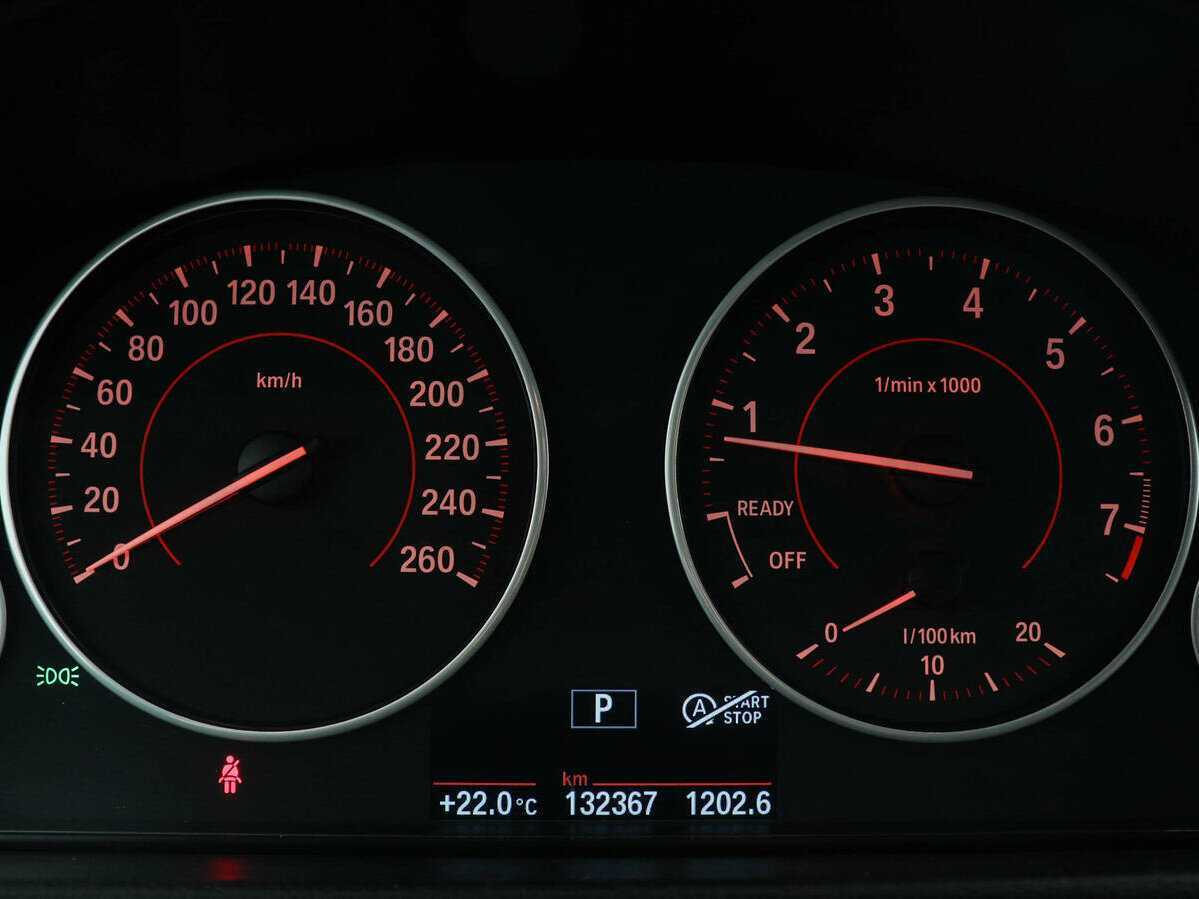 БМВ 3 серии б/у, 2016, Автоматическая. Фото: #12