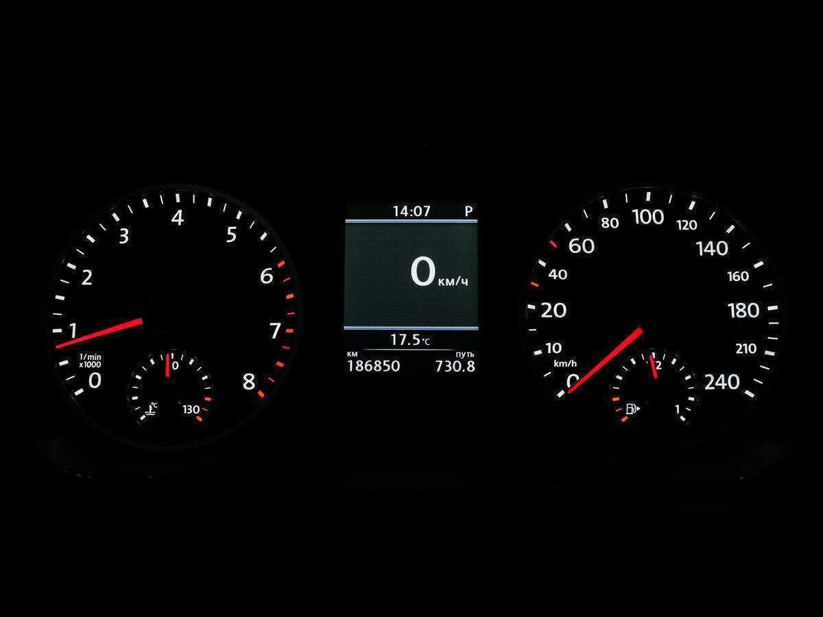 Volkswagen Tiguan б/у, 2012, Автоматическая. Фото: #11