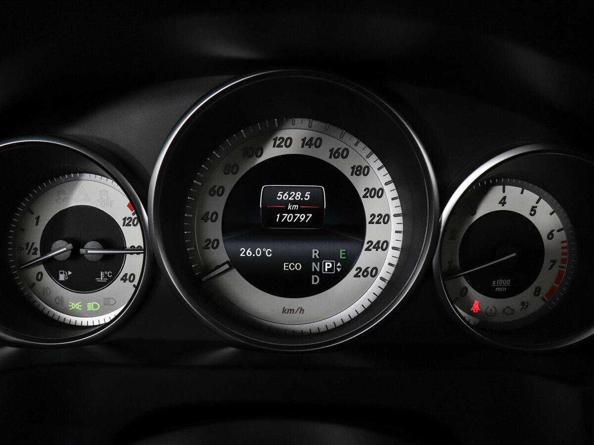 Мерседес-Бенц Е-Класс б/у, 2014, Автоматическая. Фото: #10