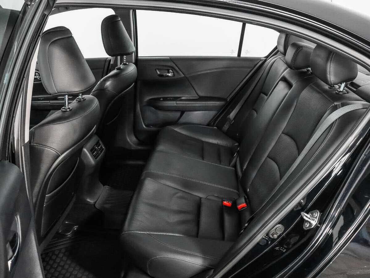 Хонда Аккорд б/у, 2013, Автоматическая. Фото: #9