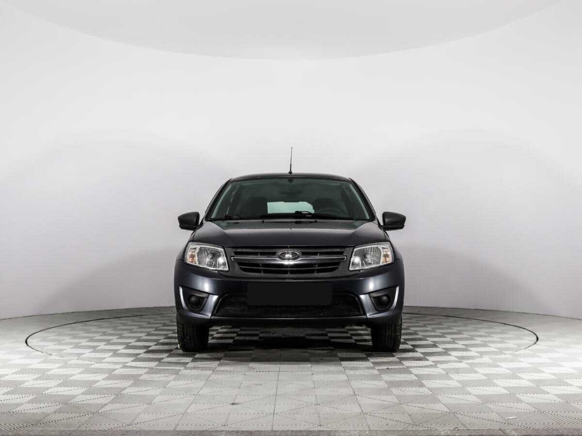 Лада (ВАЗ) Гранта б/у, 2015, Механическая. Фото: #1