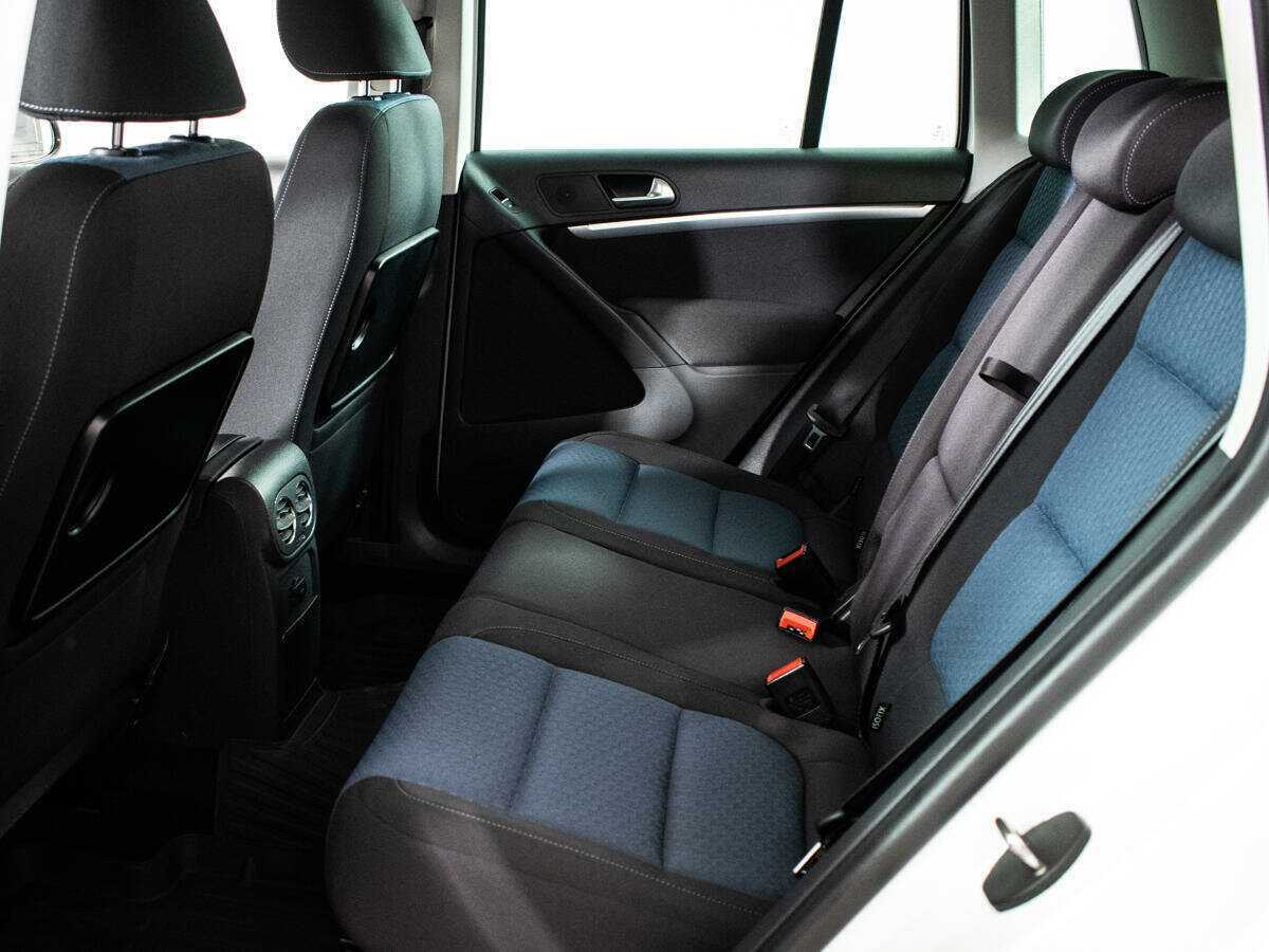 Volkswagen Tiguan б/у, 2013, Автоматическая. Фото: #9