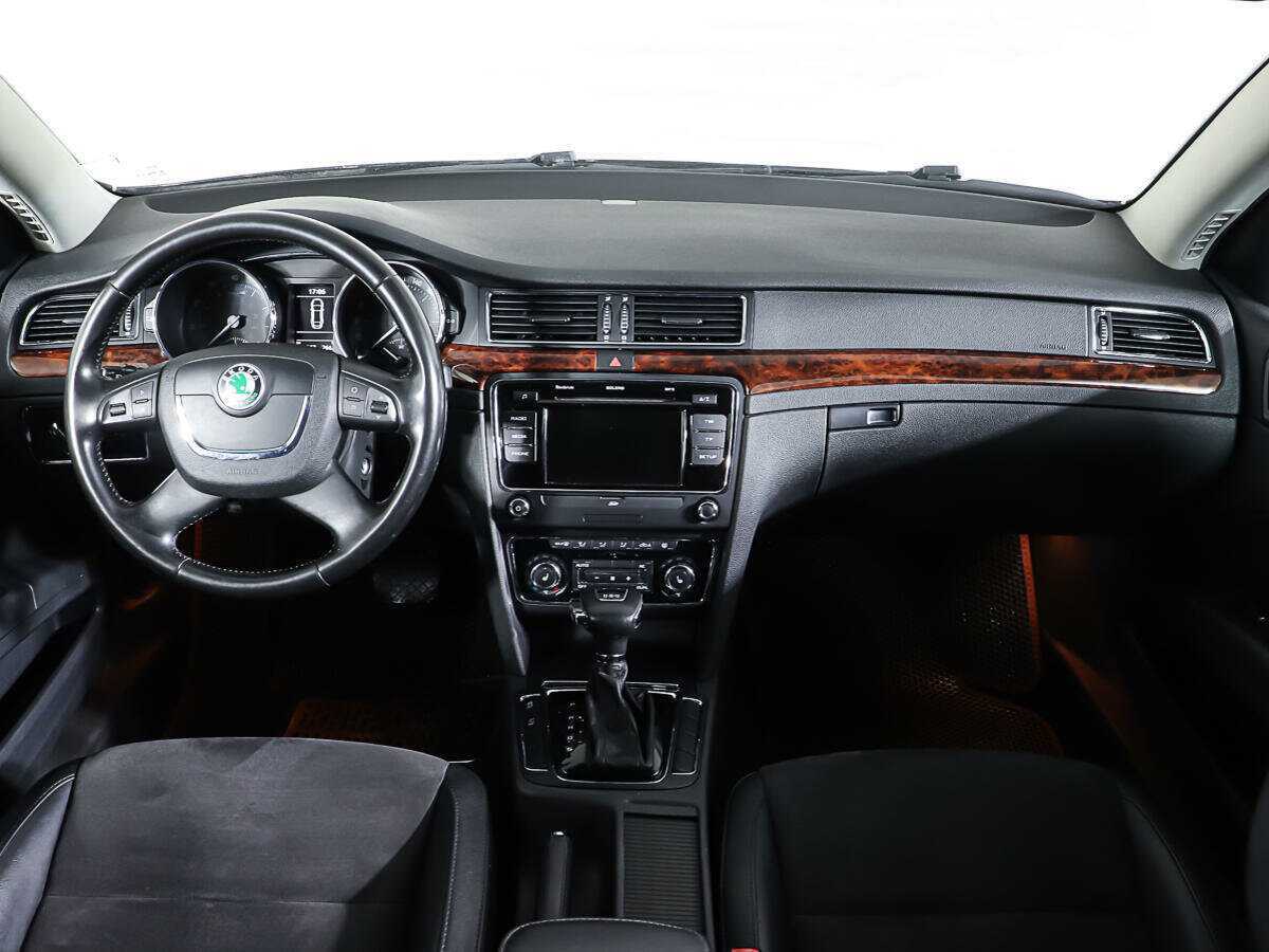 Skoda Superb б/у, 2012, Роботизированная. Фото: #13