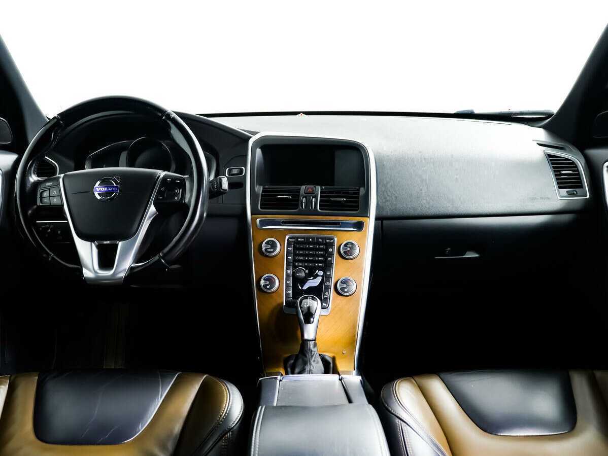 Вольво ИксЦ60 б/у, 2014, Автоматическая. Фото: #10