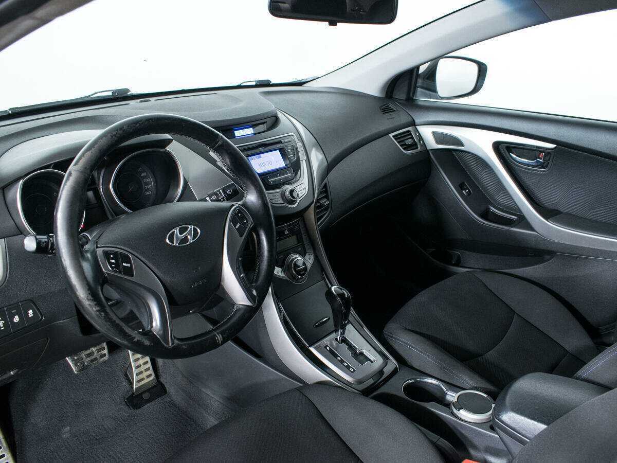 Hyundai Elantra б/у, 2013, Автоматическая. Фото: #12