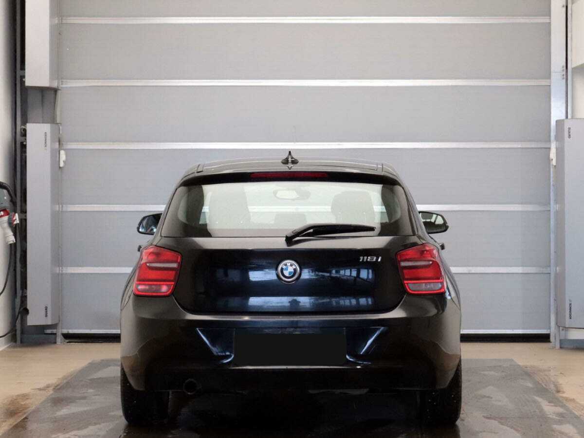 БМВ 1 серии б/у, 2012, Автоматическая. Фото: #4