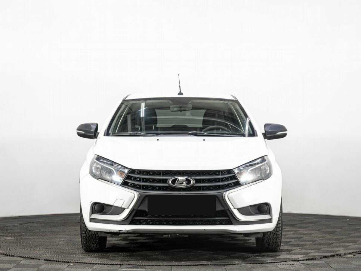 Лада (ВАЗ) Веста б/у, 2019, Механическая. Фото: #1