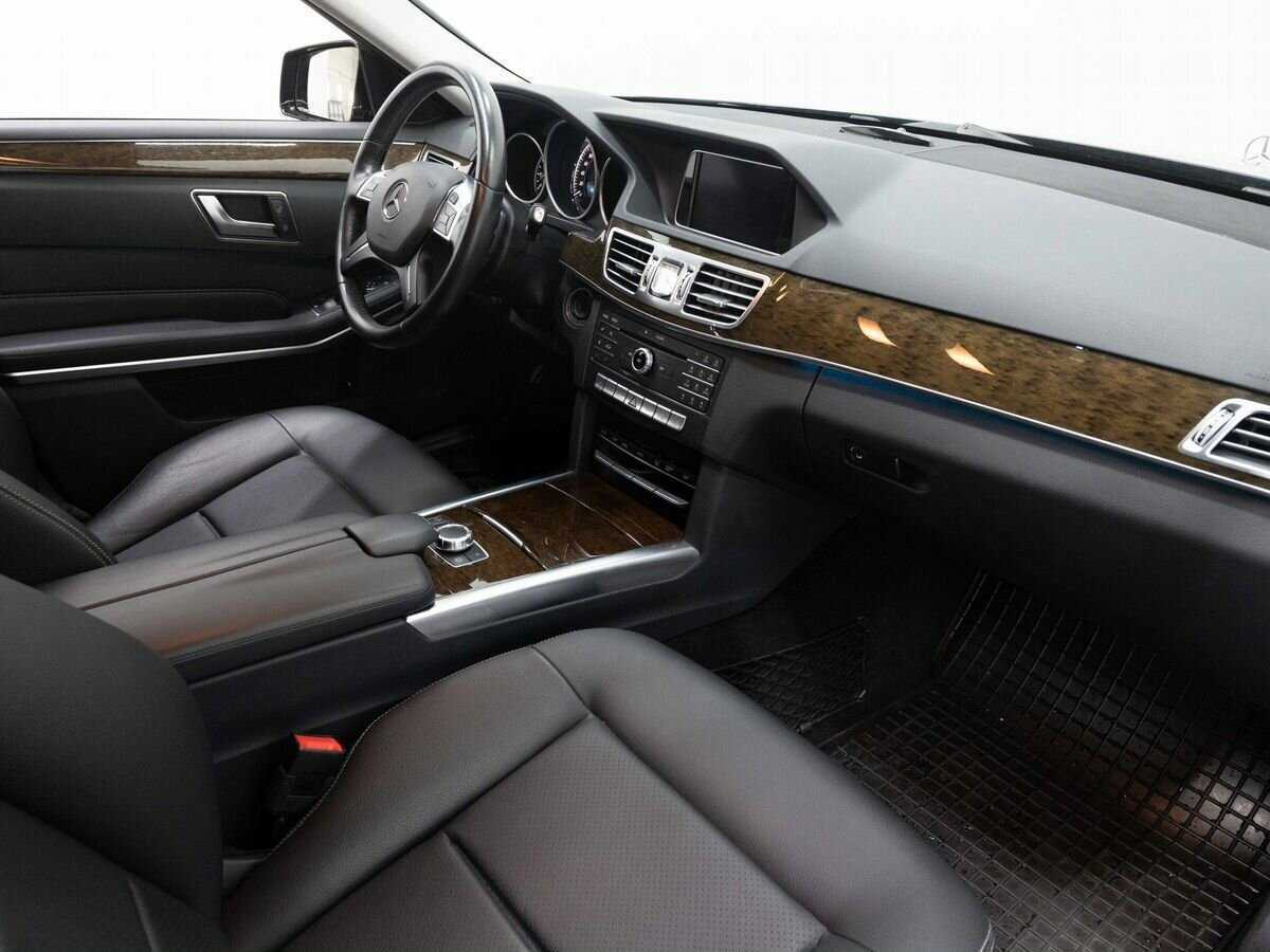 Мерседес-Бенц Е-Класс б/у, 2015, Автоматическая. Фото: #12